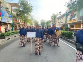 PAMONG KARANGTENGAH DEREK MANGAYUBAGYO 80 TAHUN YUSWO DALEM SRI SULTAN HB. X