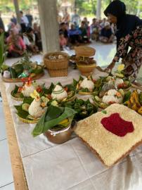 Kerajinan, Kuliner, dan Pengobatan Keluarga