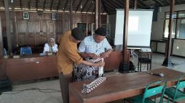 BIMBINGAN TEKNIS BERBAHASA JAWA DAN BERBUSANA JAWA GAGRAK NGAYOGYAKARTA HADININGRAT