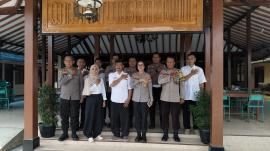 KUNJUNGAN KAPOLRES GUNUNGKIDUL DI KALURAHAN KARANGTENGAH 